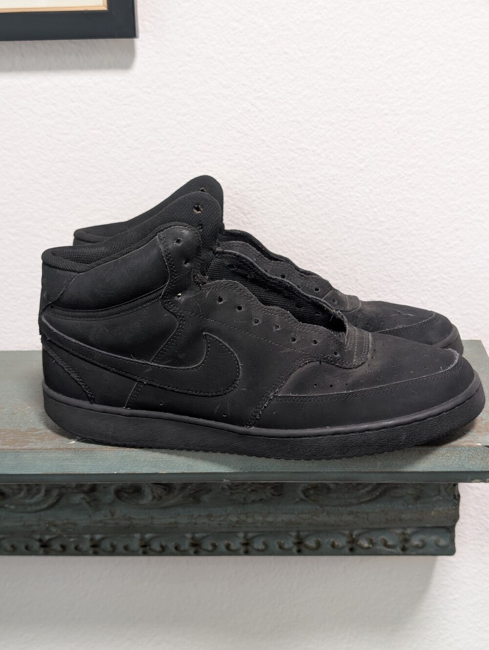 Nike CU6629-001 Court Vision Mid Men’s Mid Top Lace-Up Athletic Sneakers Black
